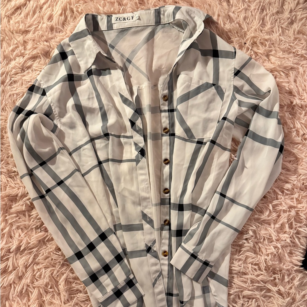 Lightweight plaid flannel
